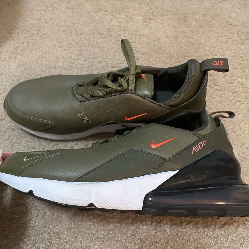 Air Max 270